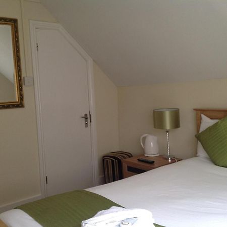 The Stag Enfield Hotel Bagian luar foto